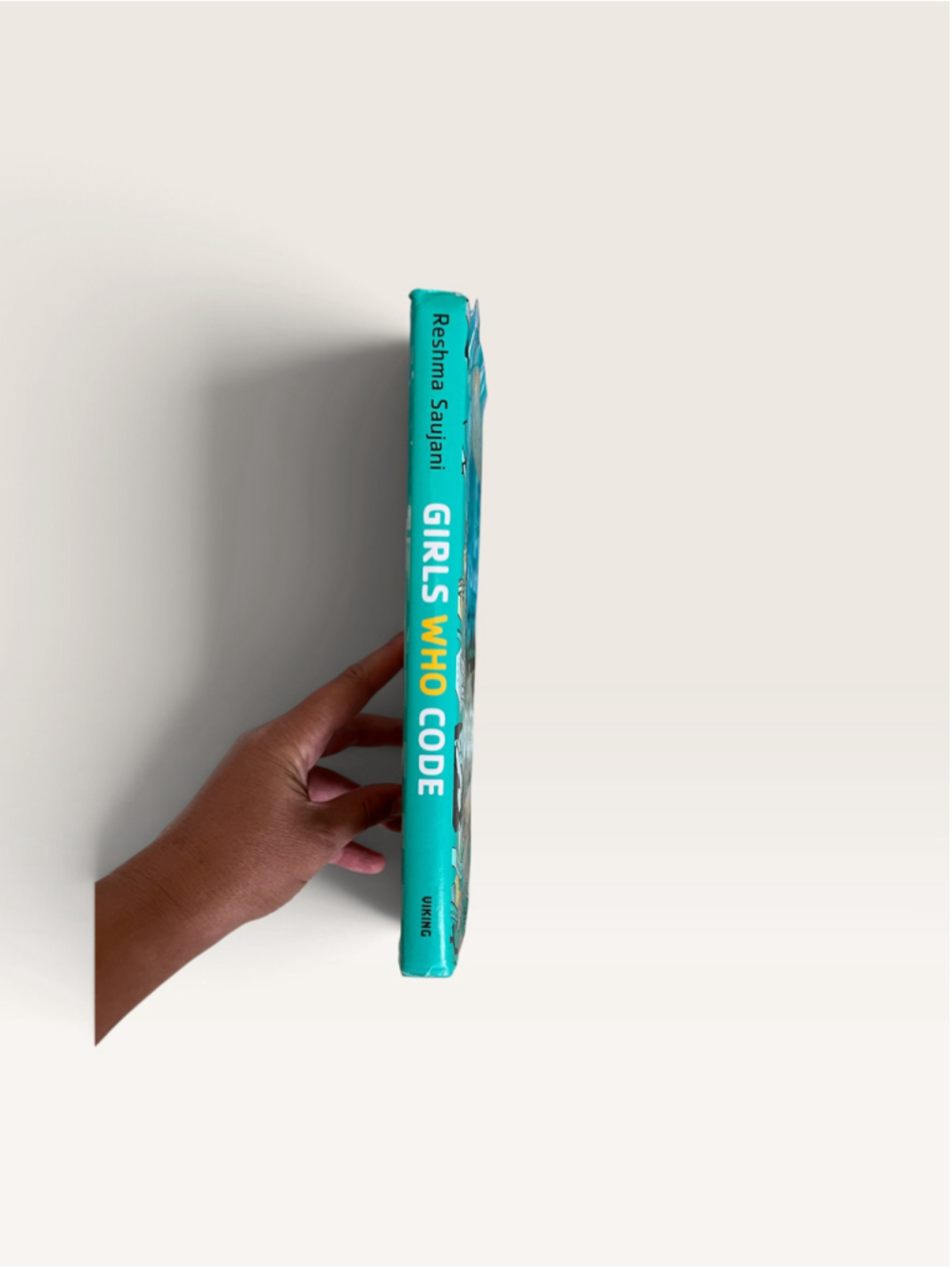 Girls Who Code Reshma Saujani Hardcover STEM Coding Computer Science - Picture 3 of 9